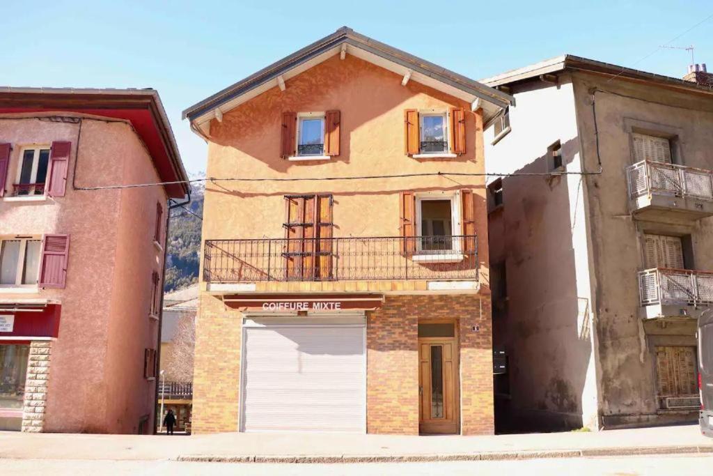 Au Petit Sommet 1 - Appartement Centre Ville 30M2 Modane Exterior photo